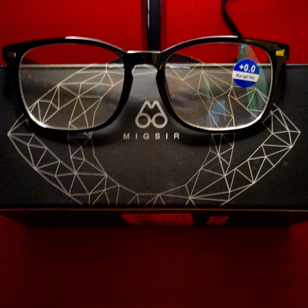 Stylish blue light glasses
